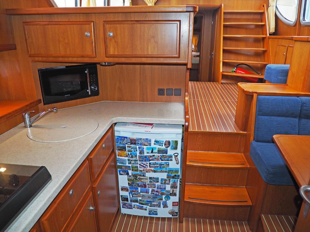 Fore ship, Accommodation